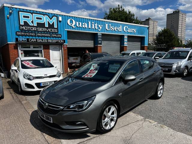 Vauxhall Astra 1.4T 16V 150 SRi Nav 5dr Hatchback Petrol Grey