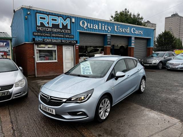 Vauxhall Astra 1.4i 16V Tech Line Nav 5dr Hatchback Petrol Silver