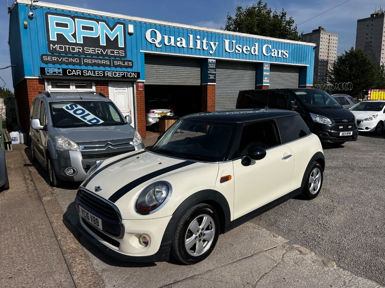 2016 Mini Hatchback