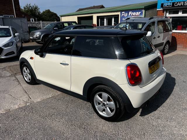 2016 Mini Hatchback 1.5 Cooper 3dr