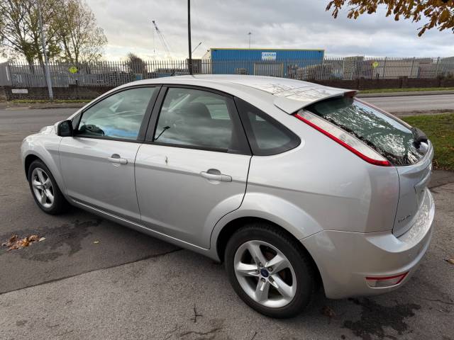 2010 Ford Focus 1.6 Zetec 5dr