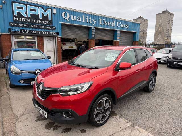 Renault Kadjar 1.5 dCi Dynamique S Nav 5dr Hatchback Diesel Red