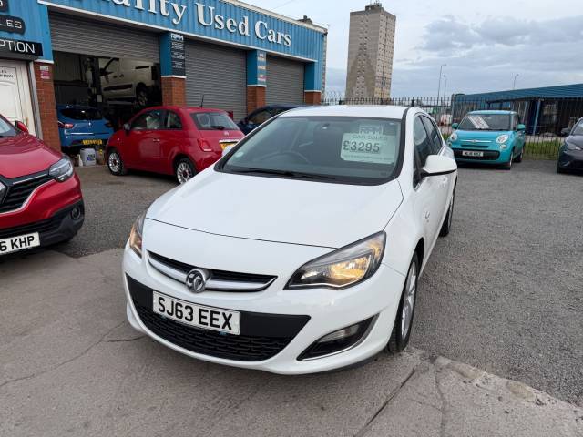 2013 Vauxhall Astra 1.4i 16V SRi 5dr