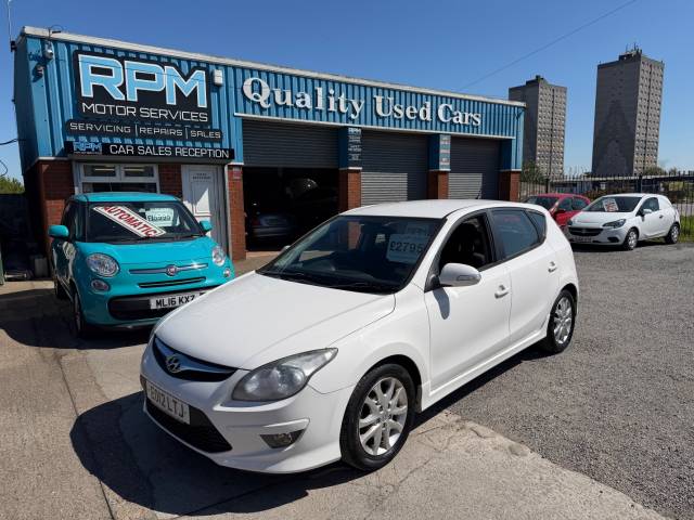 Hyundai i30 1.4 Comfort 5dr Hatchback Petrol White