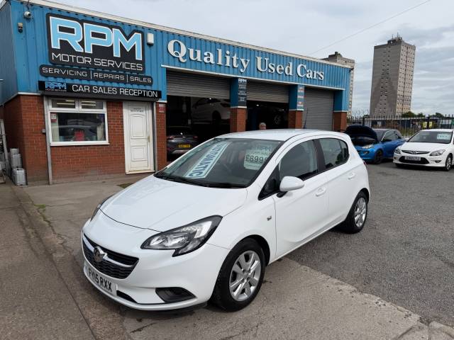 Vauxhall Corsa 1.4 Design 5dr Auto Hatchback Petrol White